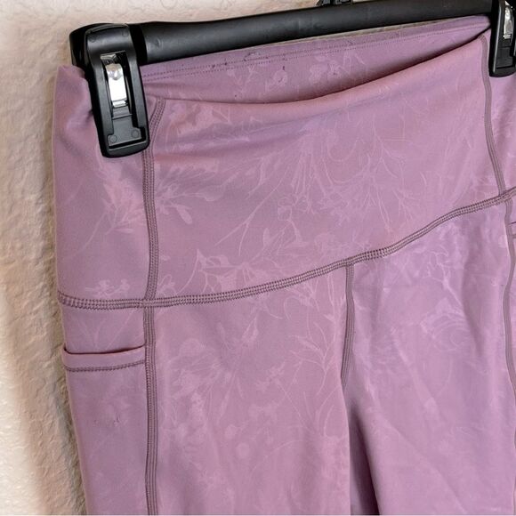 Zyia Light Lilac Floral Pocket Hi-Rise Capri size 4 - Picture 9 of 15